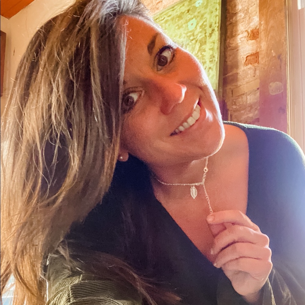 Meet your Posher, Tiffany